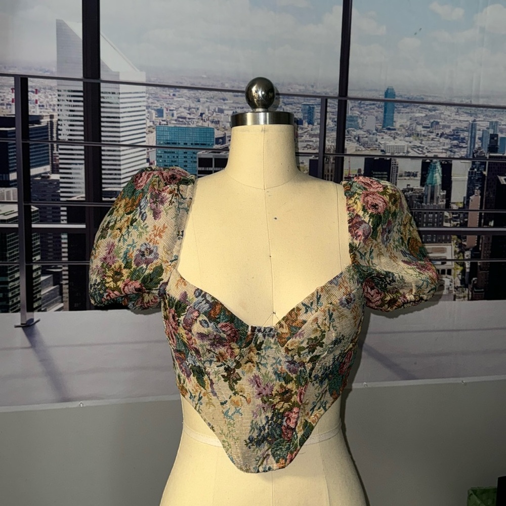 🌿🌿Ladies Floral Top🌿🌿